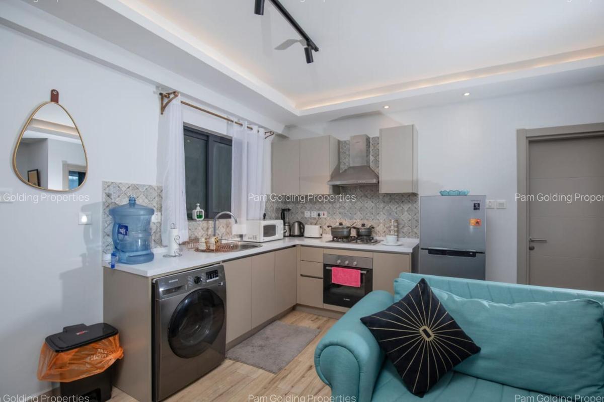 Serviced 1 Bed Apartment with Swimming Pool at Westlands Road - 6