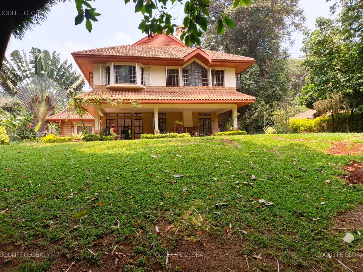 5 Bed House with En Suite at Rosslyn - 1