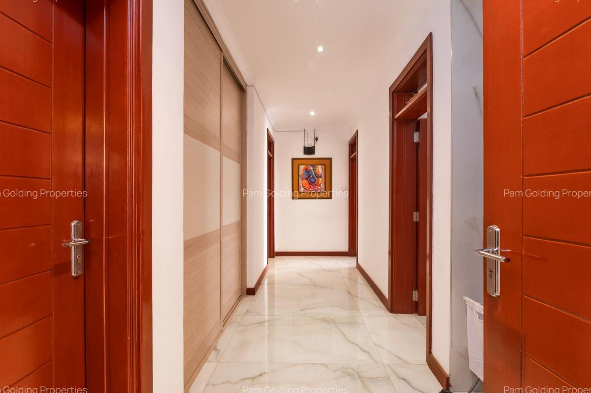 4 Bed Apartment with En Suite at General Mathenge - 10