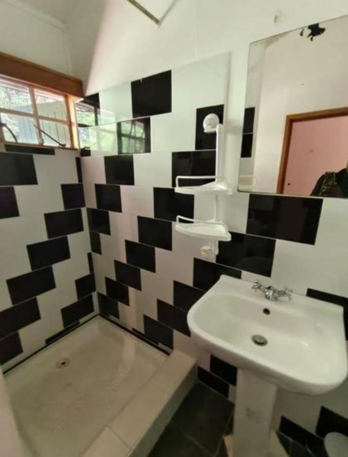 2 Bed House with En Suite at Karen - 7