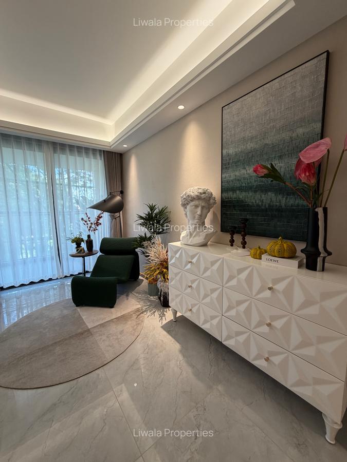 3 Bed Apartment with En Suite at `` - 15