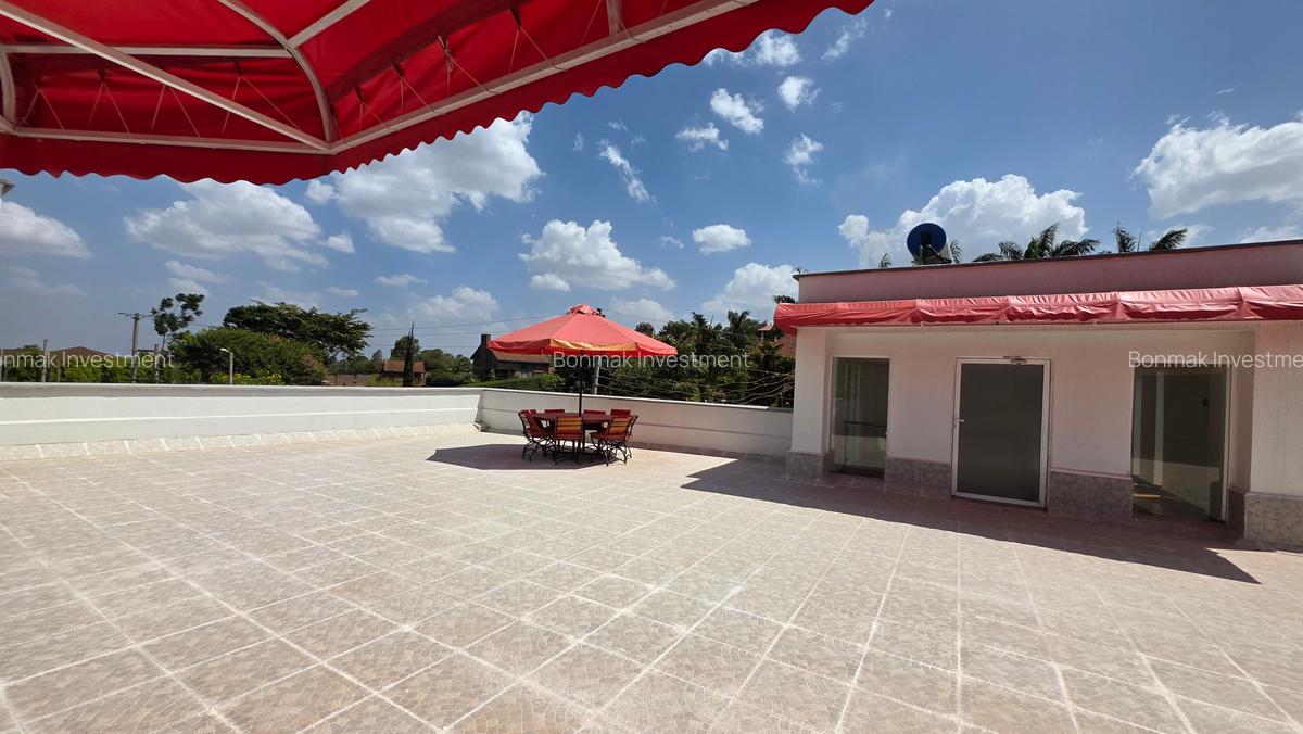 4 Bed House with En Suite at Old Runda - 12