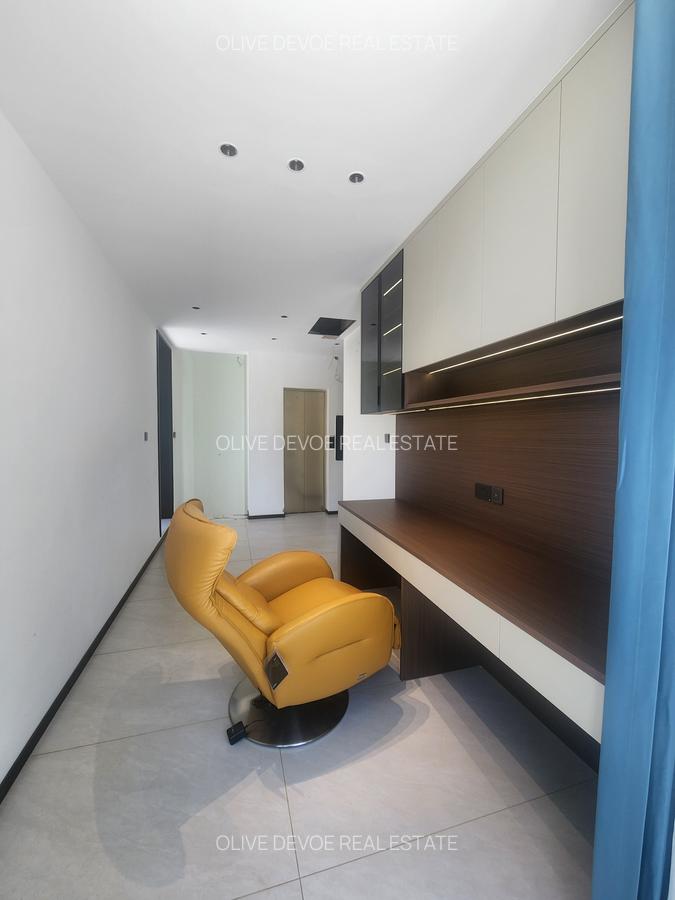 5 Bed Villa with En Suite in Lavington - 9