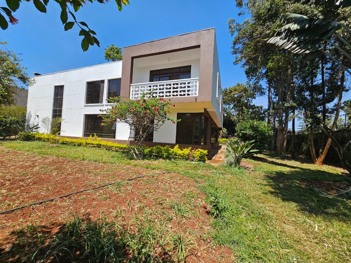 6 Bed House with En Suite in Runda - 20