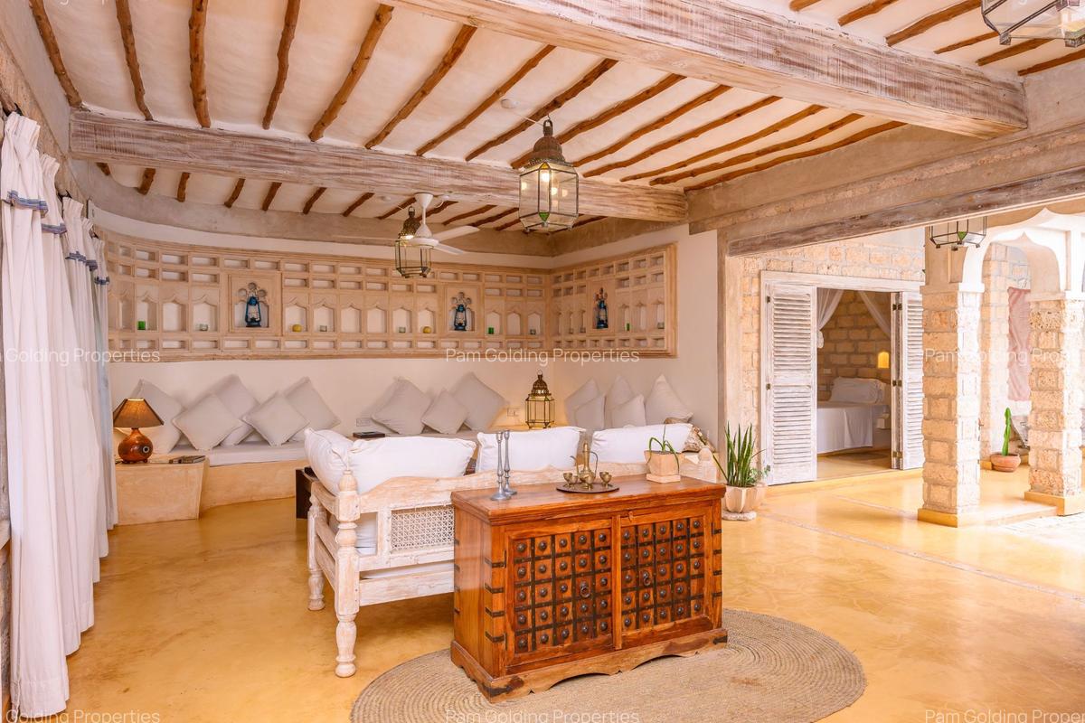 4 Bed Villa at Bofa - 10