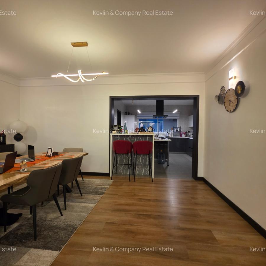 3 Bed Apartment with En Suite in Riverside - 5