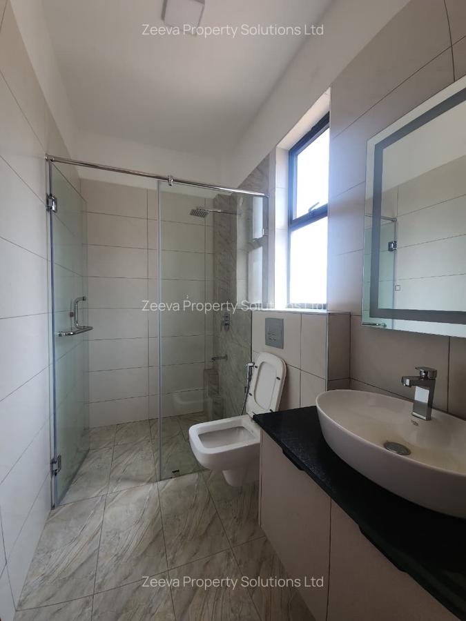 3 Bed Apartment with En Suite in Westlands Area - 10