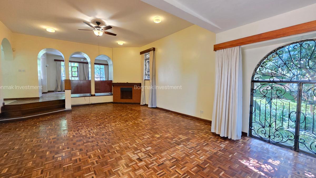 4 Bed House with En Suite at Nyari Central - 7