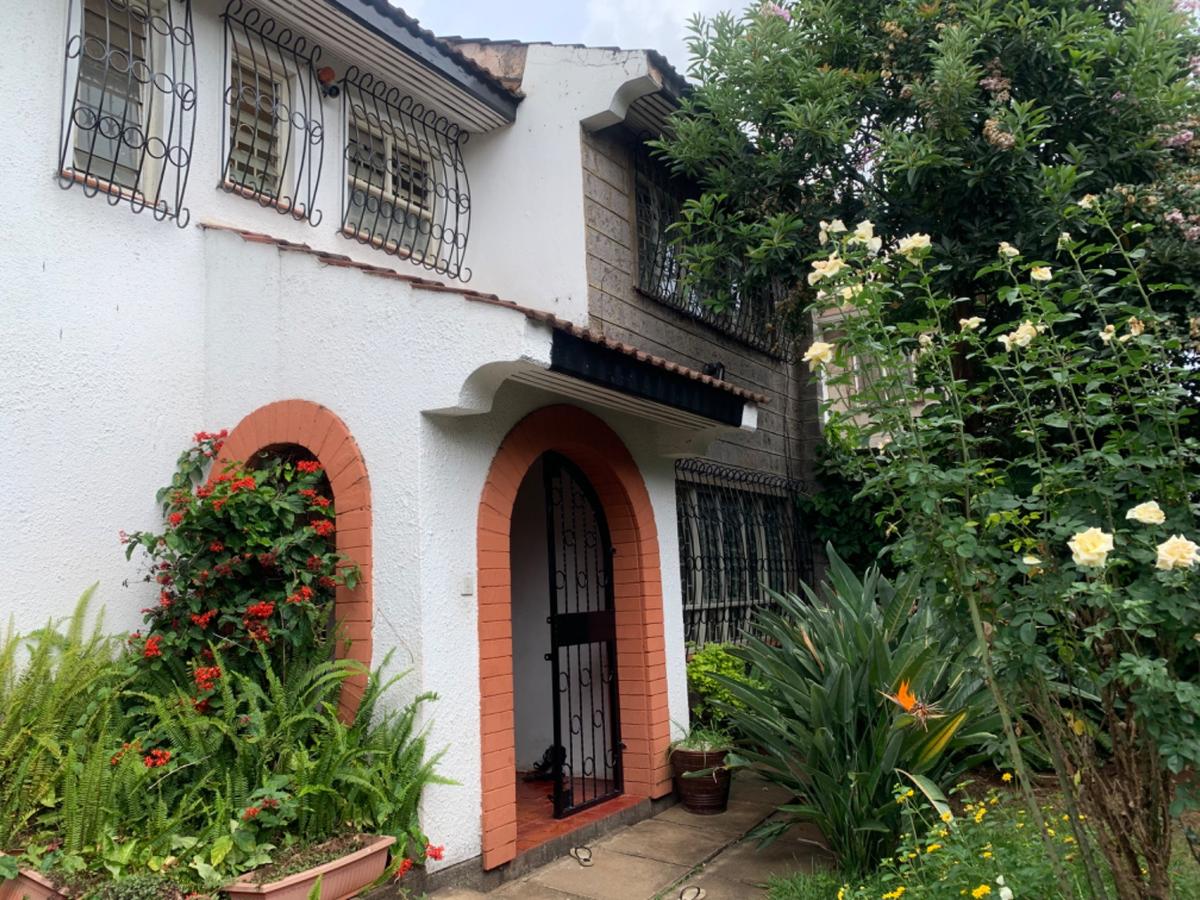 3 Bed Townhouse with En Suite in Kilimani - 17