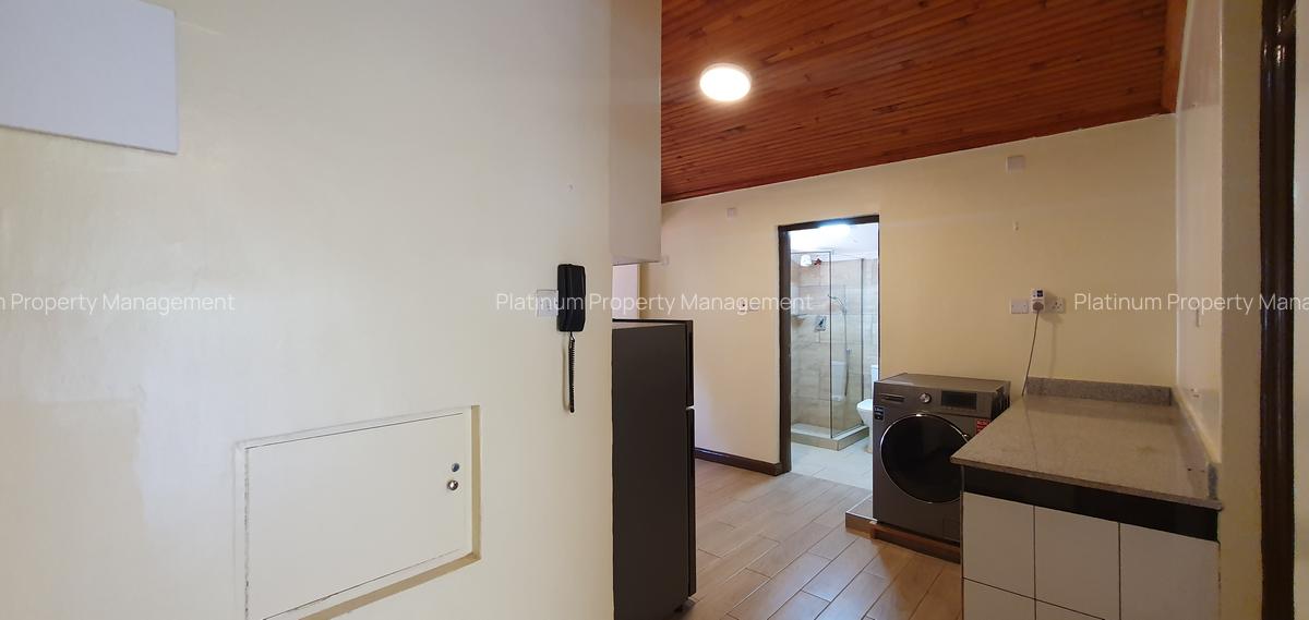 2 Bed Apartment with En Suite in Brookside - 10