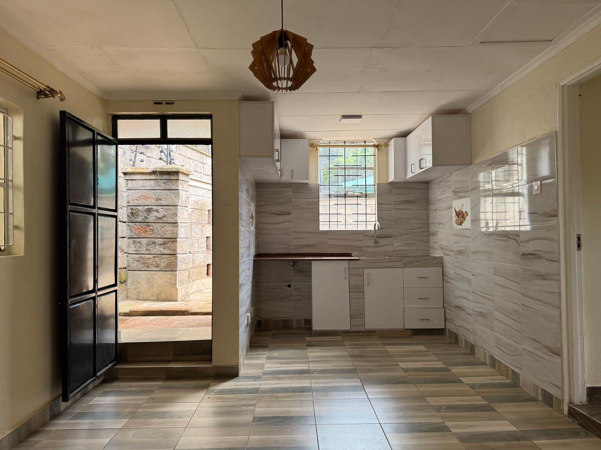 2 Bed House with En Suite in Kileleshwa - 16
