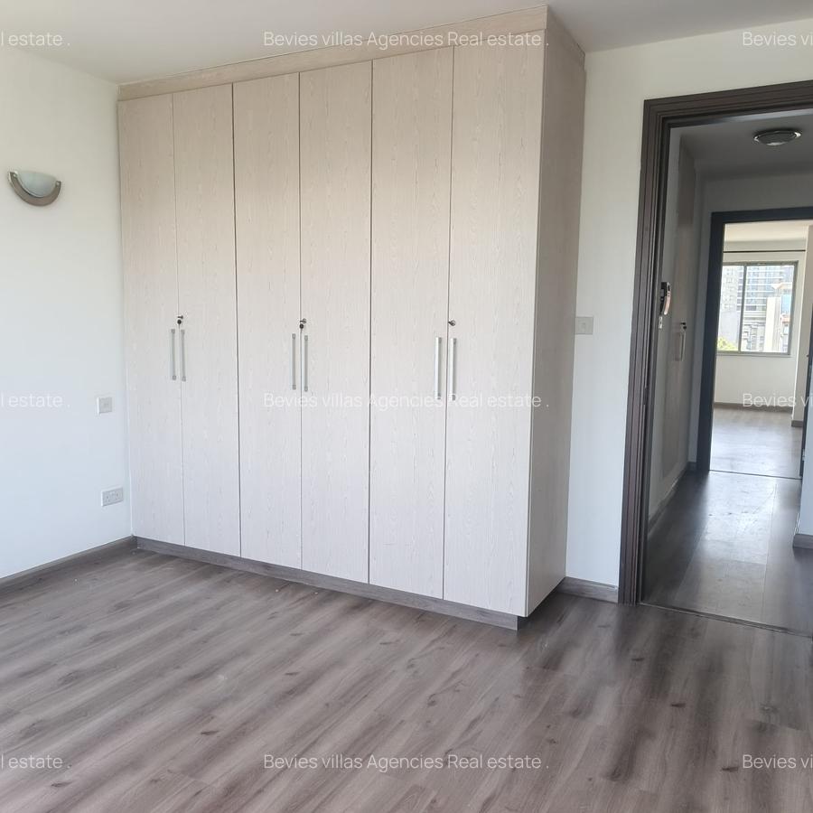 2 Bed Apartment with En Suite at Parklands - 7