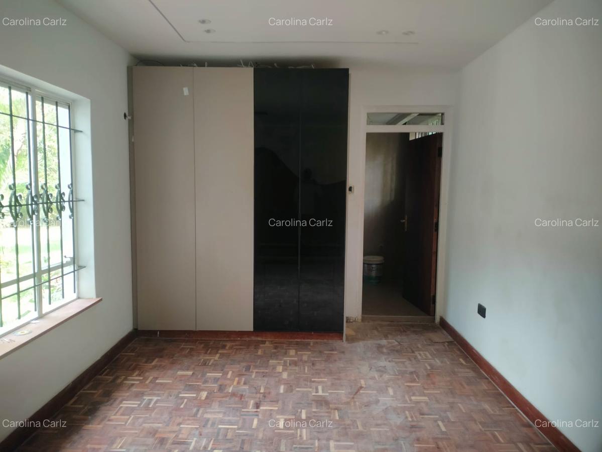 4 Bed House with En Suite at Old Muthaiga - 11