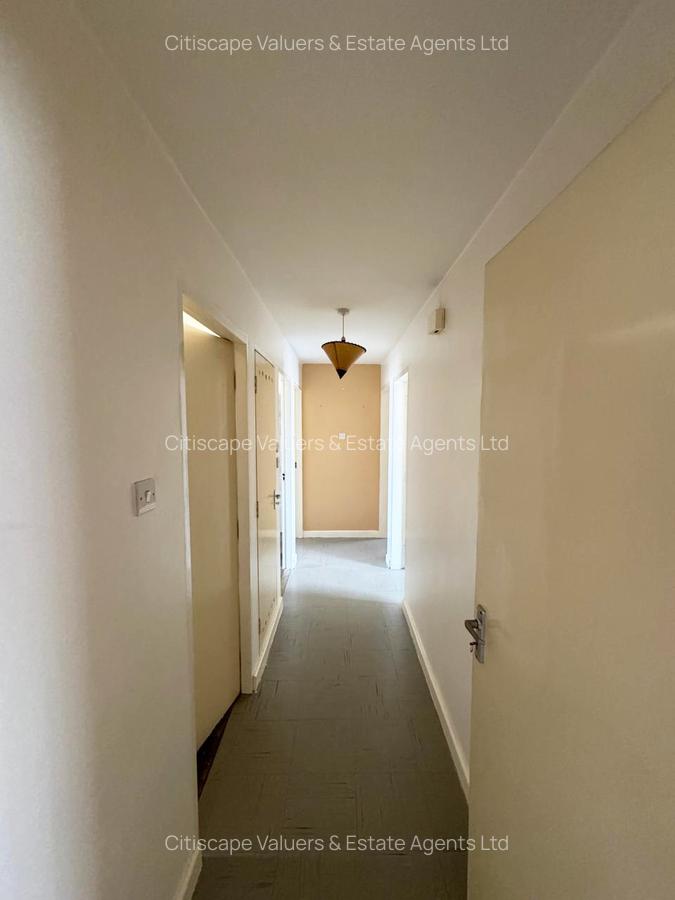 3 Bed Apartment with En Suite in Embakasi - 6