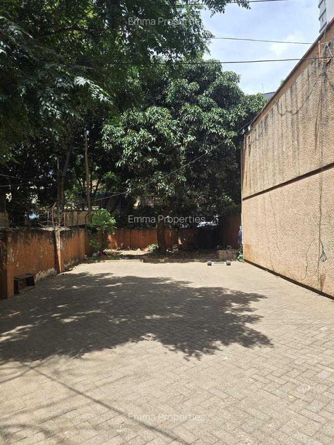 4 Bed Townhouse with En Suite at Kusi Lane - 5