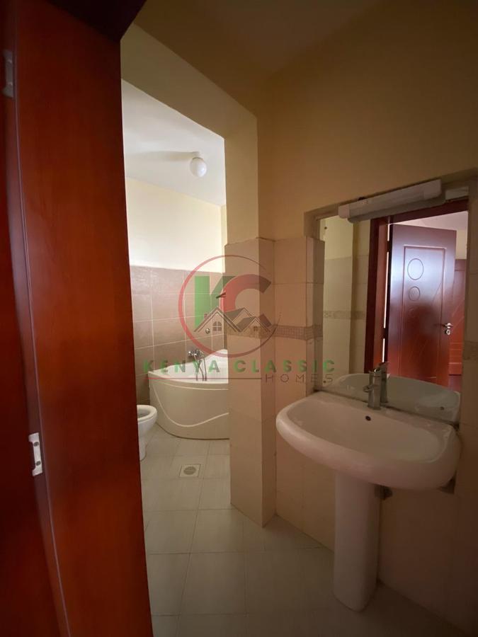 3 Bed Apartment with En Suite in Lavington - 14