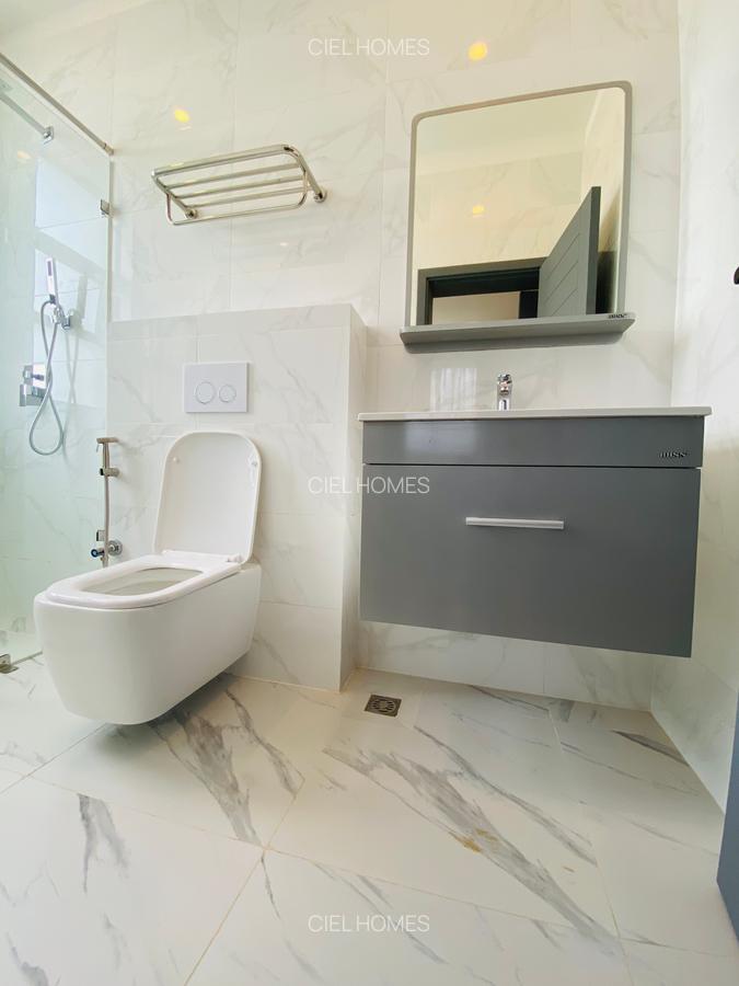 4 Bed Villa with En Suite at Maasai Lodge Road - 13