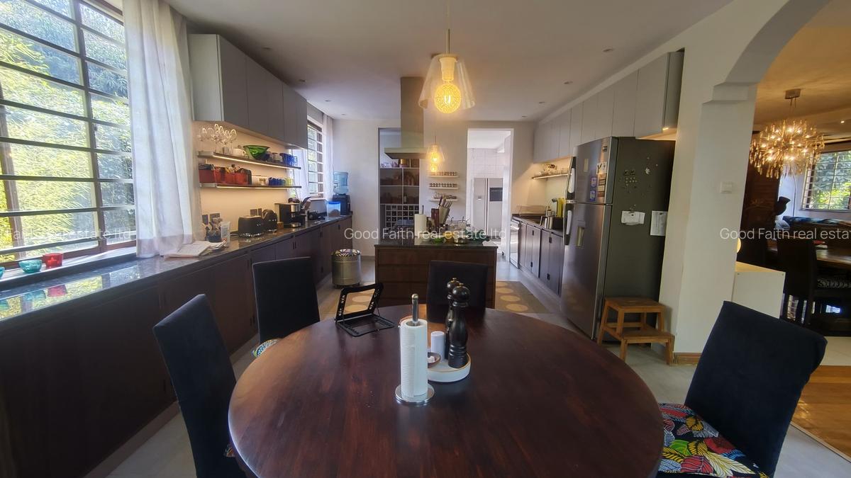 5 Bed House with En Suite in Runda - 5