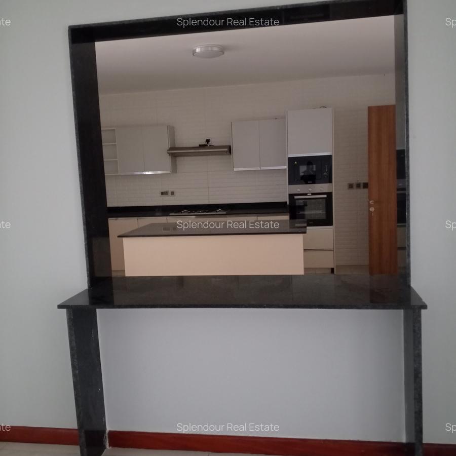 4 Bed Apartment with En Suite in Kilimani - 16
