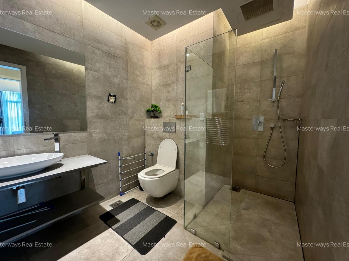 Serviced 2 Bed Apartment with En Suite at Church Road - 13