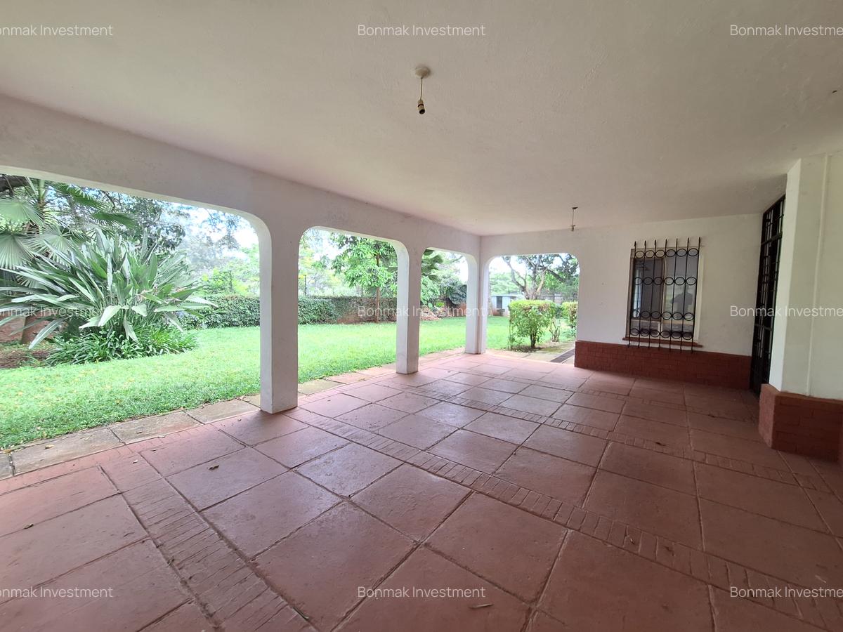 4 Bed House with En Suite at Hill View Close - 6