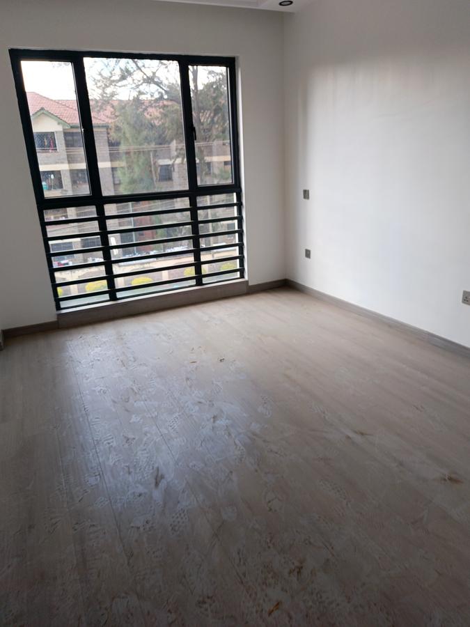 Serviced 3 Bed Apartment with En Suite in Kilimani - 12