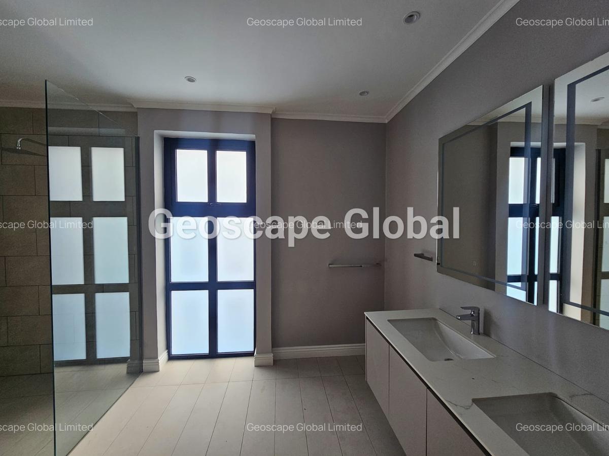 3 Bed Apartment with En Suite in Runda - 8