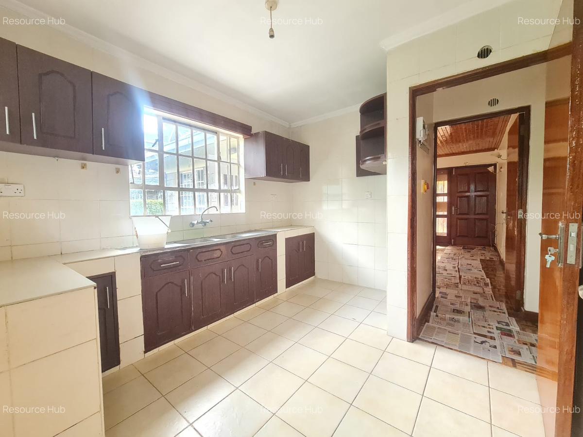 3 Bed House with En Suite at Karen - 7