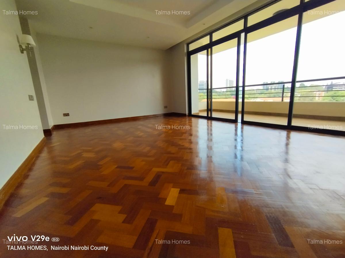 4 Bed Apartment with En Suite at Off Riverside Drive - 14