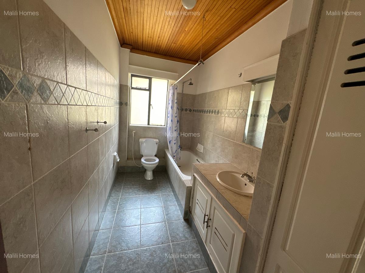 4 Bed Apartment in Kilimani - 7