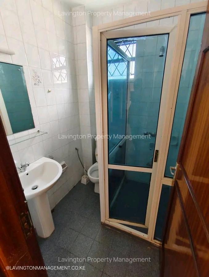 4 Bed Townhouse with En Suite at Lavington Green - 14