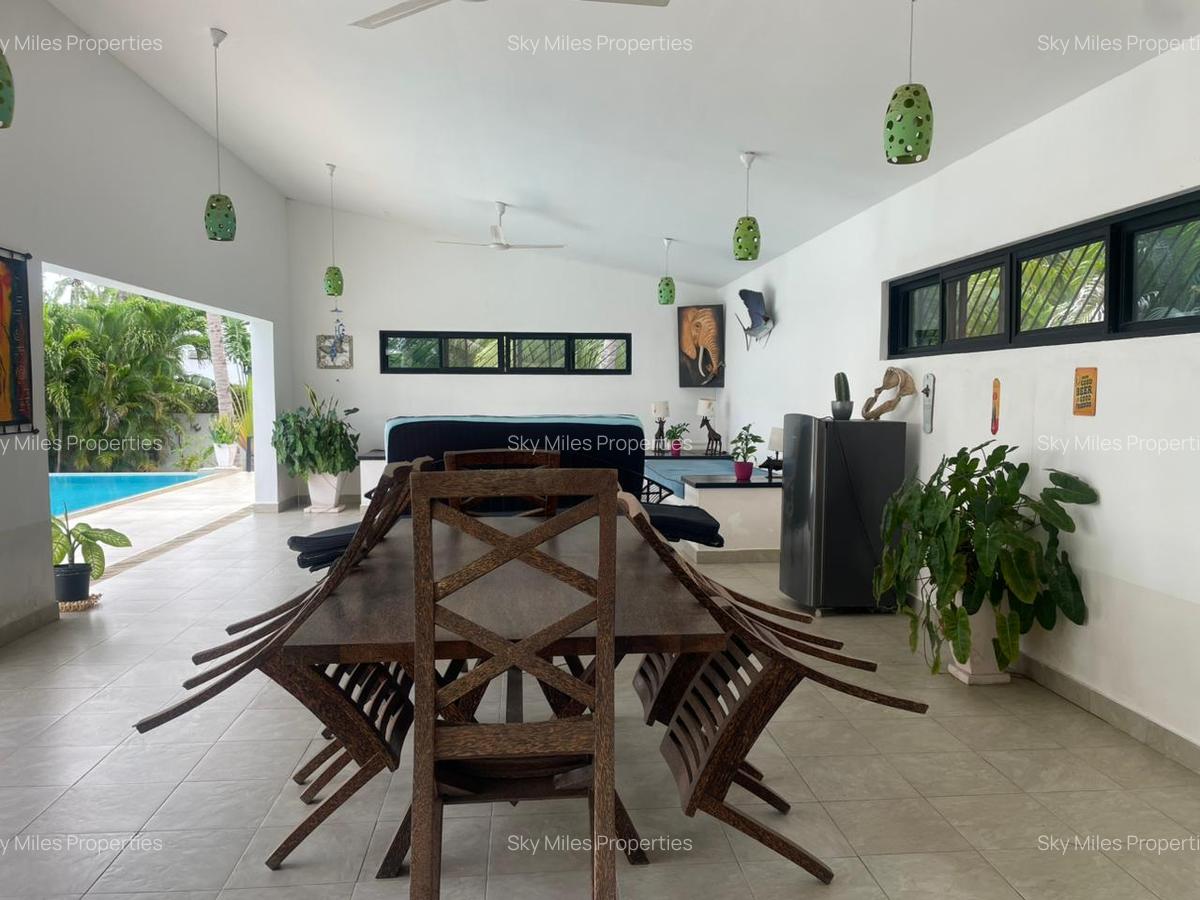 4 Bed Villa with En Suite at Watamu - 7