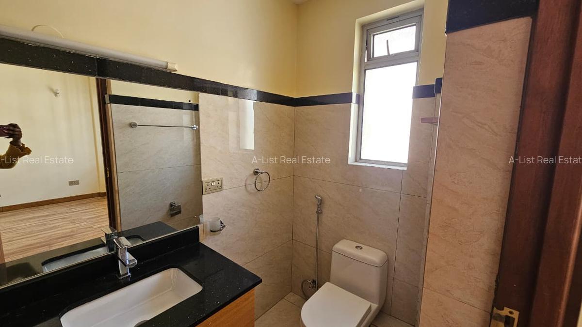 4 Bed Apartment with En Suite at Vihiga Road - 9
