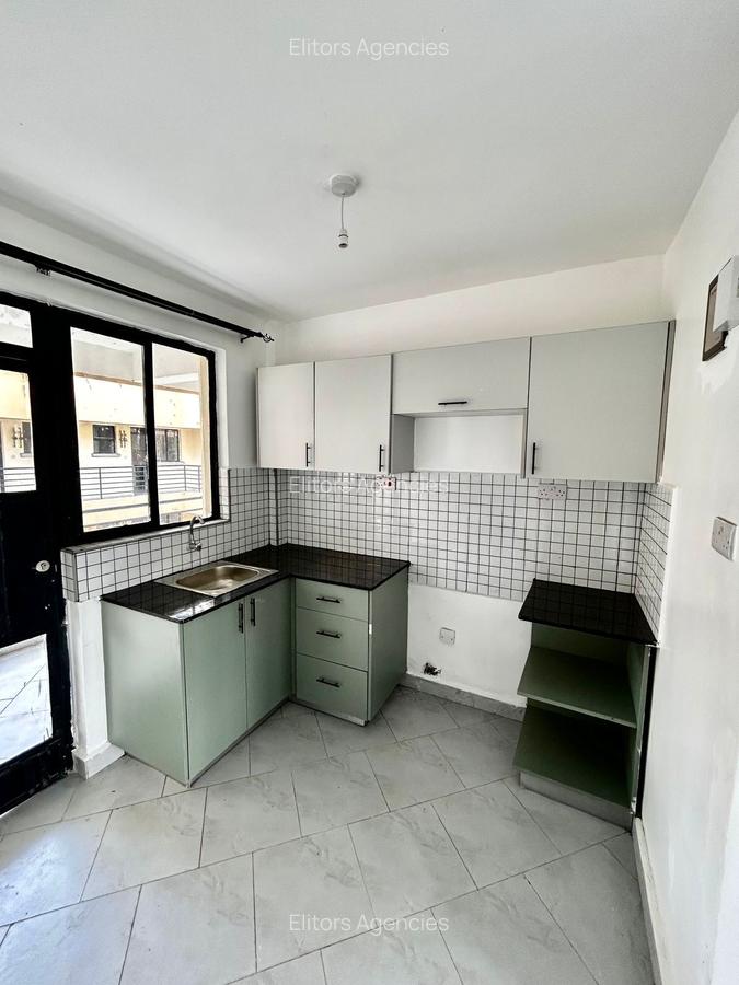 Studio Apartment with En Suite at Kirawa Road - 3