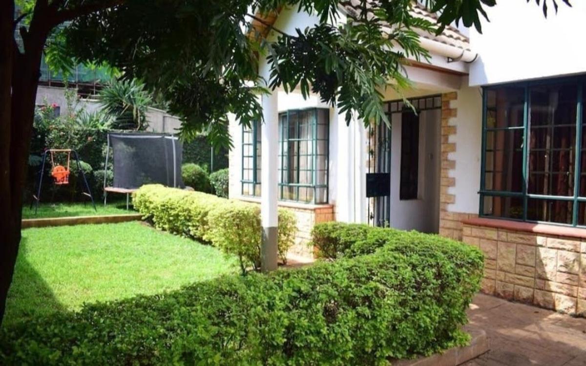 5 Bed Townhouse with En Suite in Lavington - 1