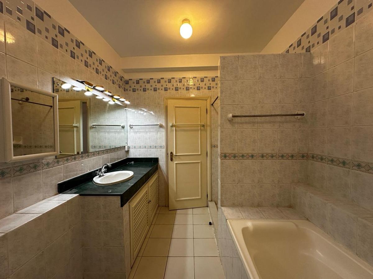 Serviced 4 Bed Apartment with En Suite in Muthaiga - 5