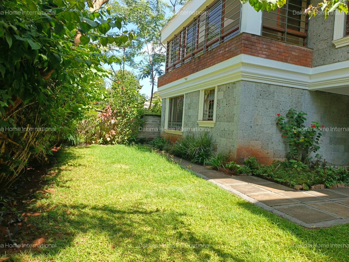 5 Bed Townhouse with En Suite in Spring Valley - 19