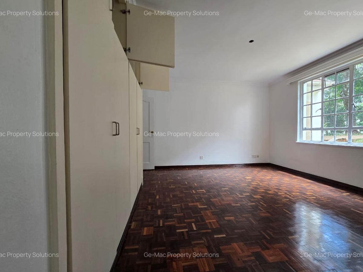 3 Bed Apartment with En Suite in Muthaiga - 15