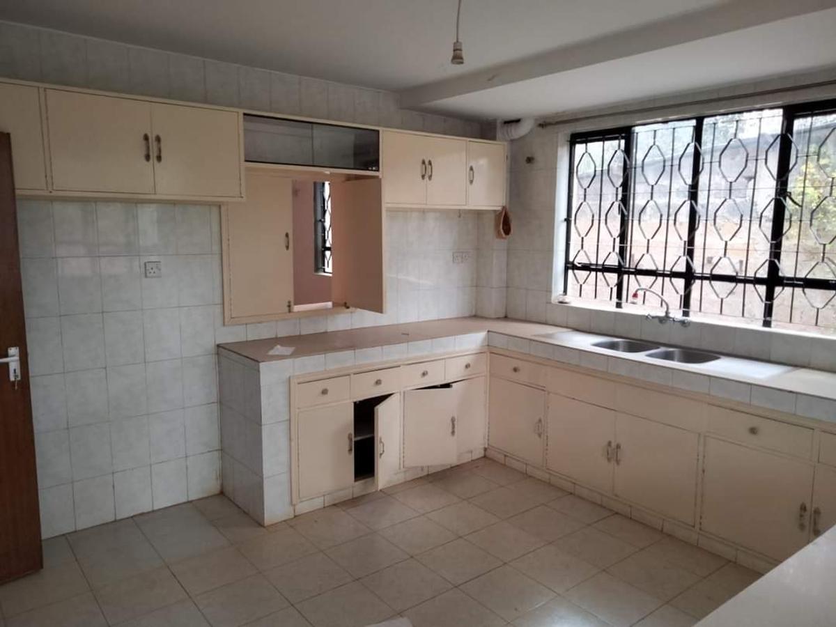 3 Bed House with En Suite in Garden Estate - 9