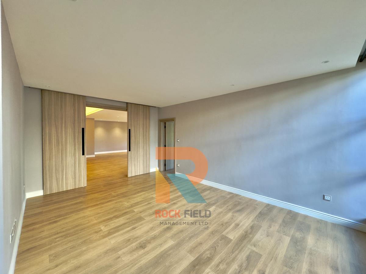 3 Bed Apartment with En Suite in Runda - 20