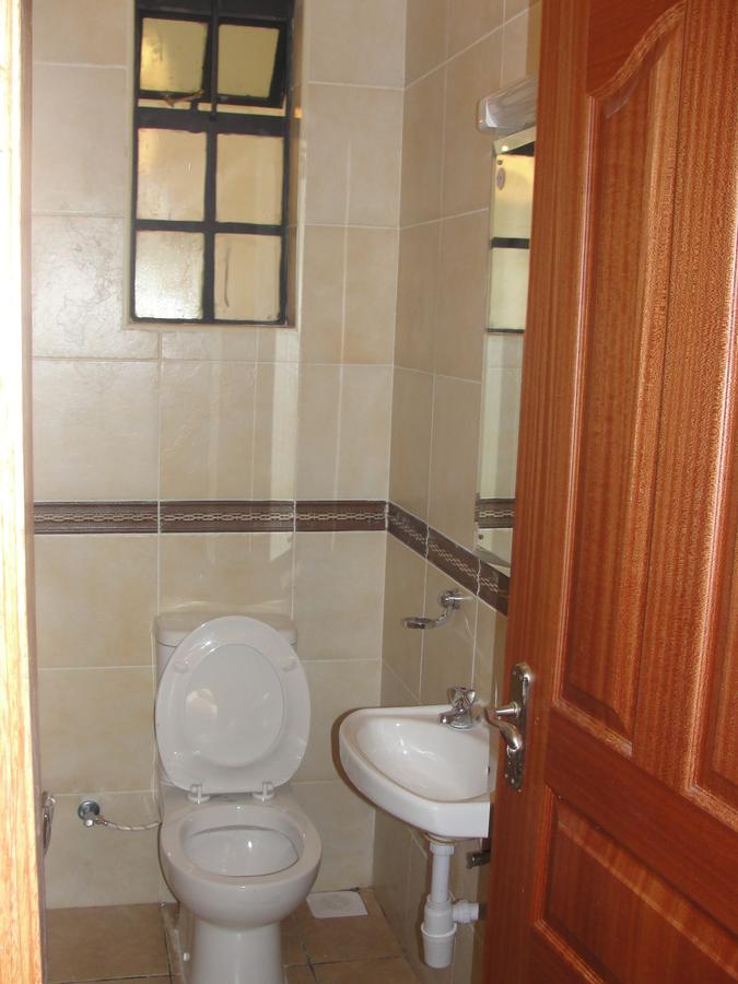 Furnished 1 Bed Apartment with En Suite at Riverside Drive Westlands - 4