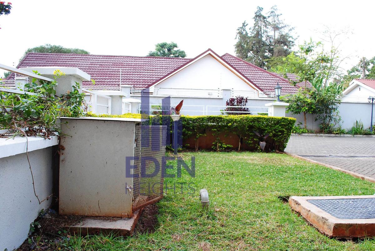 5 Bed Townhouse with En Suite in Lavington - 12