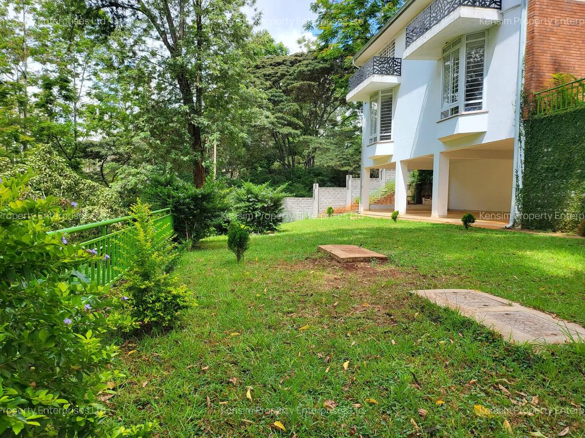 5 Bed Townhouse with En Suite in Rosslyn - 4