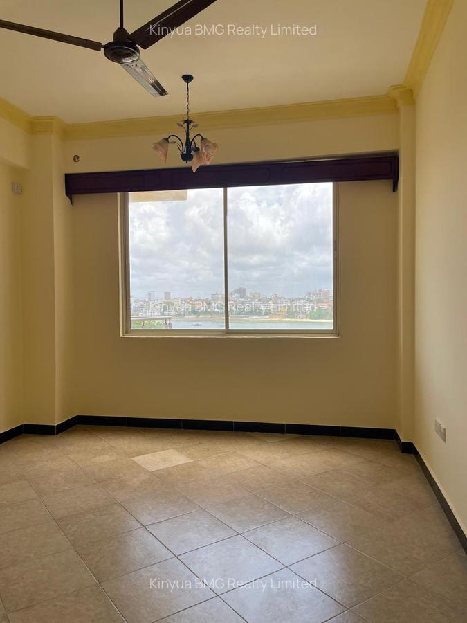 Serviced 4 Bed Apartment with En Suite in Nyali Area - 3