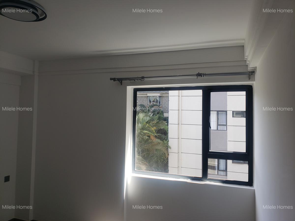 Serviced 2 Bed Apartment with En Suite at Kindaruma Road - 11