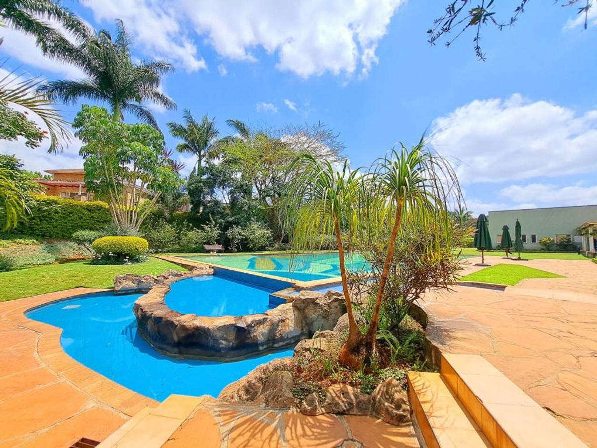 5 Bed Villa with En Suite in Kitisuru - 12