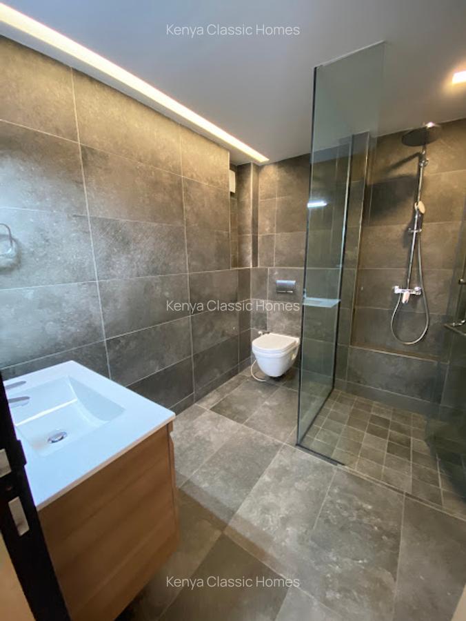 Serviced 3 Bed Apartment with En Suite at Denis Pritt - 9