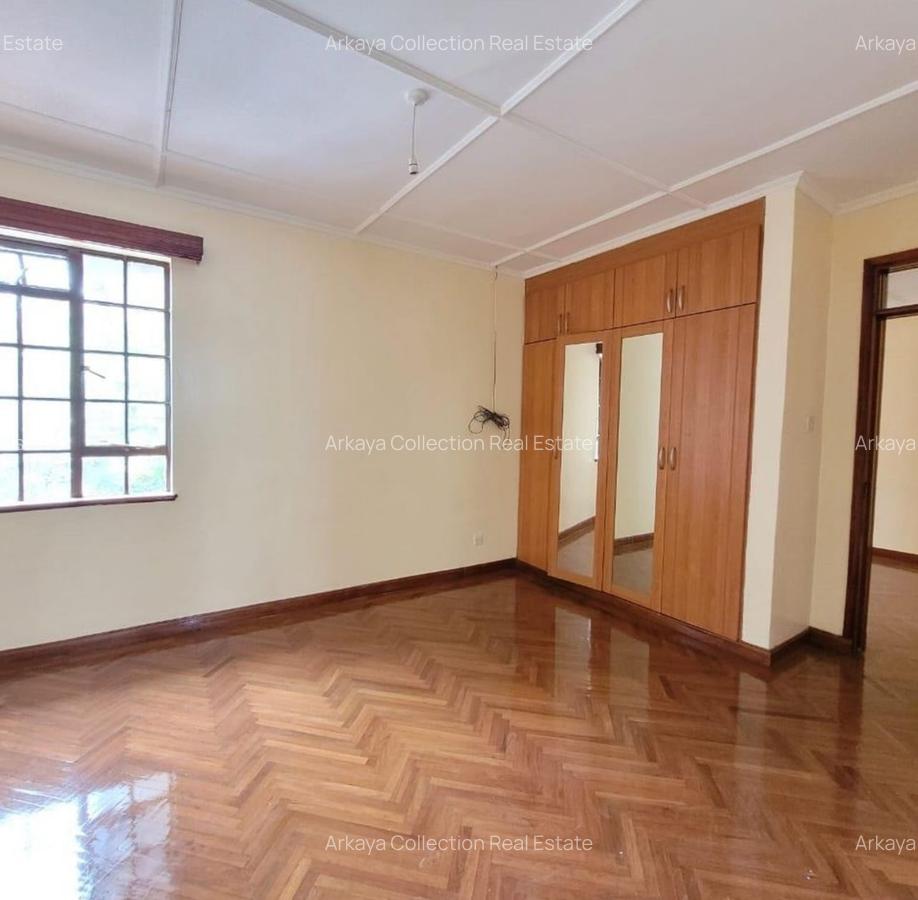 5 Bed Townhouse with En Suite in Lavington - 8