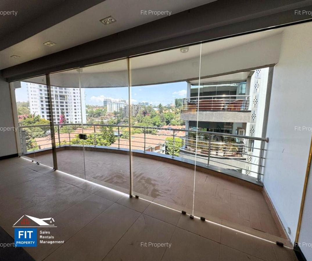 3 Bed Apartment with En Suite at Riverside Grove - 3