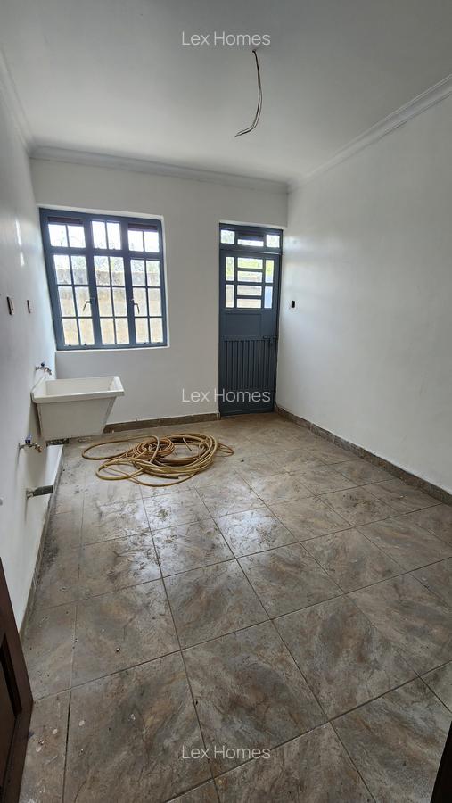 3 Bed House with En Suite at Rimpa - 8